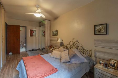 Casa à venda com 281m², 3 quartos e 3 vagasSuíte