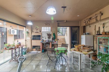 Casa à venda com 281m², 3 quartos e 3 vagasChurrasqueira