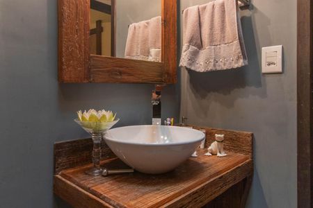 Casa à venda com 281m², 3 quartos e 3 vagasBanheiro Social