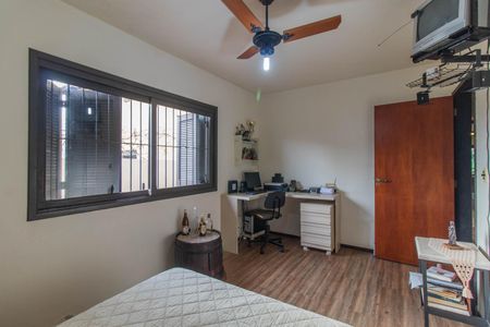 Casa à venda com 281m², 3 quartos e 3 vagasQuarto 2