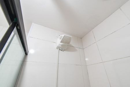 Banheiro Social de kitnet/studio à venda com 1 quarto, 27m² em Vila Dom Pedro I, São Paulo