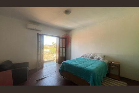 Casa à venda com 350m², 4 quartos e 4 vagasSuíte 1