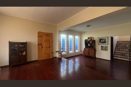 Sala de casa à venda com 4 quartos, 350m² em Cidade Universitária, Campinas