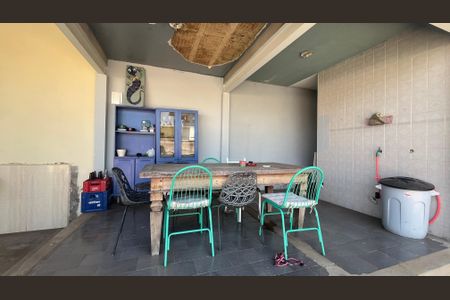 Casa à venda com 350m², 4 quartos e 4 vagasÁrea Externa