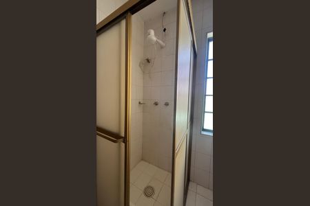 Casa à venda com 350m², 4 quartos e 4 vagasBanheiro da Suíte 2