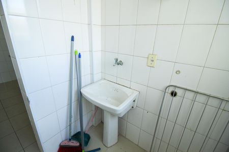 Apartamento à venda com 77m², 2 quartos e 1 vaga Apartamento à venda com 77m², 2 quartos e 1 vagaÁrea de Serviço