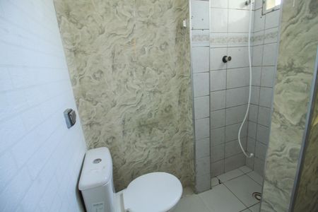 Apartamento à venda com 77m², 2 quartos e 1 vaga Apartamento à venda com 77m², 2 quartos e 1 vagaBanheiro