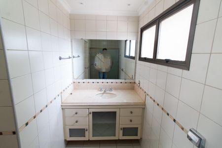 Apartamento à venda com 156m², 3 quartos e 1 vagaBanheiro da Suíte