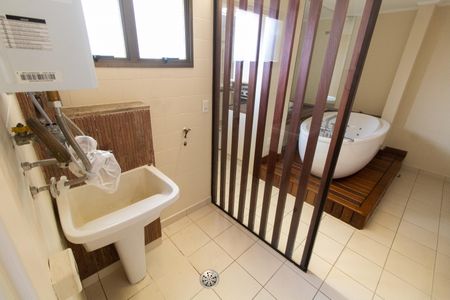 Apartamento à venda com 156m², 3 quartos e 1 vagaÁrea de Serviço