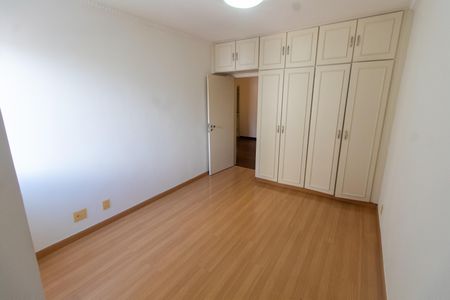 Apartamento à venda com 156m², 3 quartos e 1 vagaQuarto 2