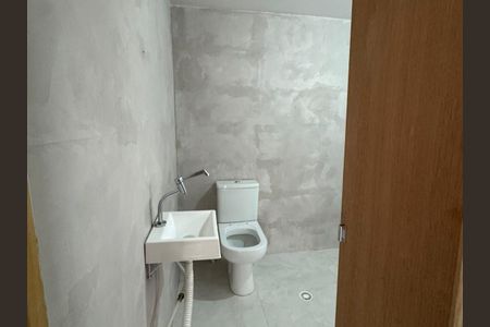 Banheiro de apartamento para alugar com 2 quartos, 78m² em Jardim Monte Alegre, Taboão da Serra