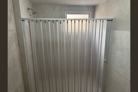 Banheiro de apartamento para alugar com 2 quartos, 78m² em Jardim Monte Alegre, Taboão da Serra
