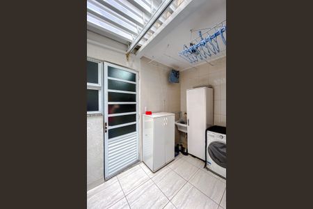 Casa à venda com 144m², 3 quartos e 2 vagasÁrea de Serviço