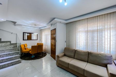 Casa à venda com 144m², 3 quartos e 2 vagasSala