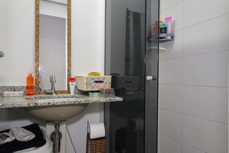 Apartamento para alugar com 65m², 3 quartos e 1 vaga Apartamento para alugar com 65m², 3 quartos e 1 vagaBanheiro da Suíte
