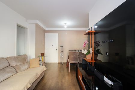 Sala de apartamento para alugar com 3 quartos, 65m² em Vila Suzana, São Paulo