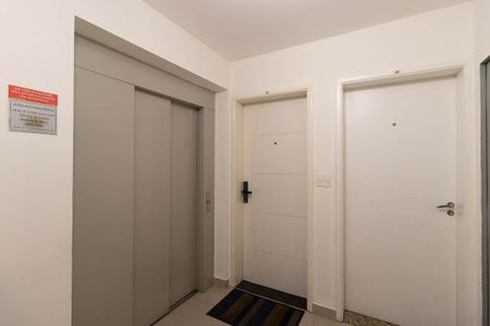 Apartamento à venda com 67m², 3 quartos e 2 vagasHall de entrada