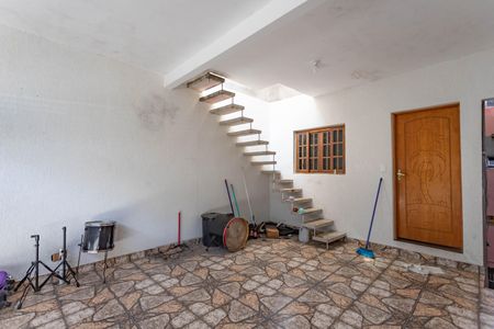 Casa para alugar com 57m², 2 quartos e 1 vaga Casa para alugar com 57m², 2 quartos e 1 vagaGaragem