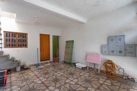 Casa para alugar com 57m², 2 quartos e 1 vaga Casa para alugar com 57m², 2 quartos e 1 vagaGaragem