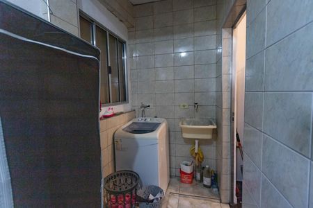 Casa para alugar com 57m², 2 quartos e 1 vaga Casa para alugar com 57m², 2 quartos e 1 vagaÁrea de serviço