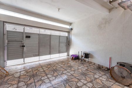 Casa para alugar com 57m², 2 quartos e 1 vaga Casa para alugar com 57m², 2 quartos e 1 vagaGaragem