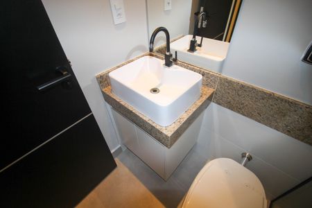 Banheiro de kitnet/studio para alugar com 1 quarto, 35m² em Jardim Icatu, Votorantim