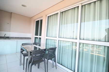 Apartamento para alugar com 74m², 2 quartos e 2 vagasSacada