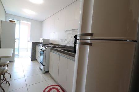 Apartamento para alugar com 74m², 2 quartos e 2 vagasCozinha