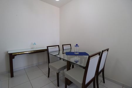 Sala de Jantar de apartamento para alugar com 2 quartos, 74m² em Centro, Uberlândia