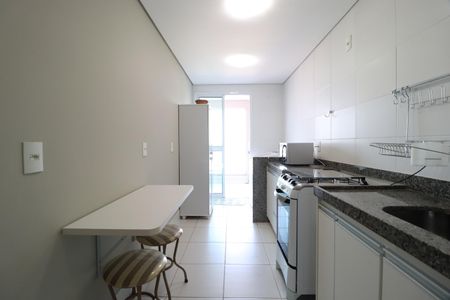 Apartamento para alugar com 74m², 2 quartos e 2 vagasCozinha