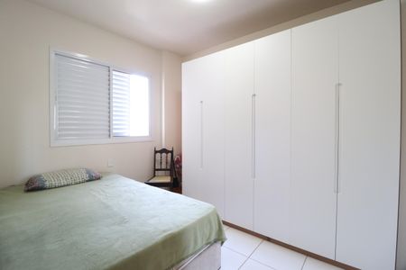 Apartamento para alugar com 74m², 2 quartos e 2 vagasQuarto 1