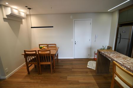 Apartamento para alugar com 58m², 2 quartos e 2 vagasSala