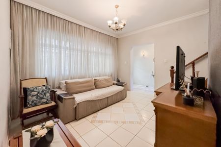 Casa à venda com 150m², 3 quartos e 2 vagas Casa à venda com 150m², 3 quartos e 2 vagasSala