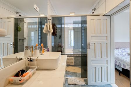 Casa à venda com 150m², 3 quartos e 2 vagas Casa à venda com 150m², 3 quartos e 2 vagasBanheiro da Suíte