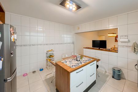 Casa à venda com 150m², 3 quartos e 2 vagas Casa à venda com 150m², 3 quartos e 2 vagasCozinha