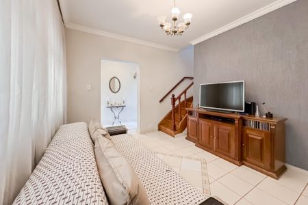 Casa à venda com 150m², 3 quartos e 2 vagas Casa à venda com 150m², 3 quartos e 2 vagasSala