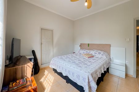 Casa à venda com 150m², 3 quartos e 2 vagas Casa à venda com 150m², 3 quartos e 2 vagasSuíte