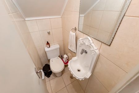 Casa à venda com 150m², 3 quartos e 2 vagas Casa à venda com 150m², 3 quartos e 2 vagasLavabo