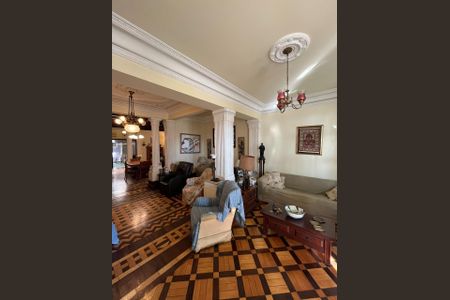 Casa à venda com 843m², 8 quartos e 2 vagasFoto 10