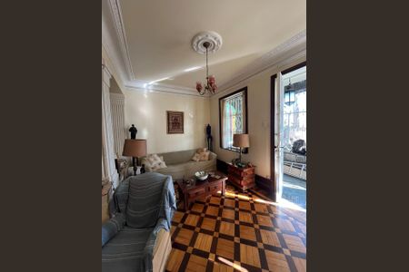 Casa à venda com 843m², 8 quartos e 2 vagasFoto 05