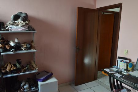 Apartamento à venda com 100m², 3 quartos e 2 vagasQuarto 1