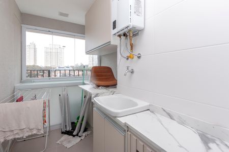 Apartamento para alugar com 65m², 2 quartos e 1 vagaÁrea de Serviço