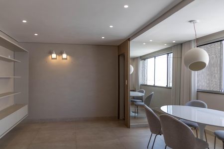 Sala de apartamento à venda com 3 quartos, 80m² em Buritis, Belo Horizonte