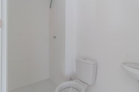 Apartamento para alugar com 38m², 2 quartos e sem vaga Apartamento para alugar com 38m², 2 quartos e sem vagaBanheiro