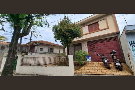 Casa à venda com 471m², 4 quartos e 3 vagasFachada