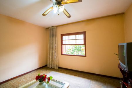 Casa à venda com 471m², 4 quartos e 3 vagasQuarto 2