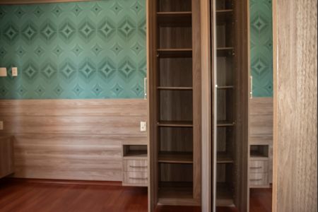 Casa de condomínio à venda com 100m², 3 quartos e 2 vagasSuíte