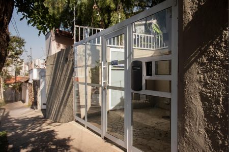 Casa de condomínio à venda com 100m², 3 quartos e 2 vagasFrente