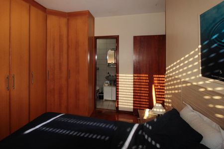Apartamento à venda com 166m², 3 quartos e 2 vagasSuíte 1