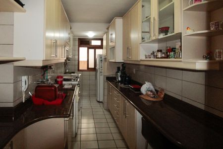 Apartamento à venda com 166m², 3 quartos e 2 vagasCozinha